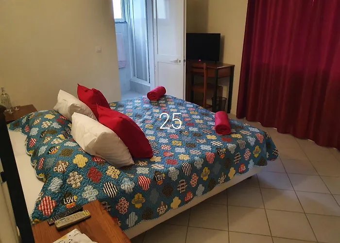 イン Do Almargem クアルテイラ